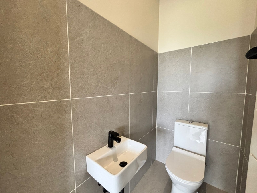 To Let 3 Bedroom Property for Rent in Helderzicht Eco Estate North West